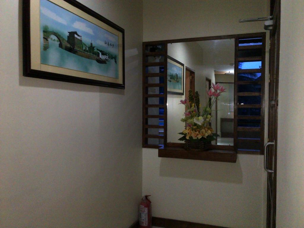 Qm Pension House Tagbilaran City Kültér fotó