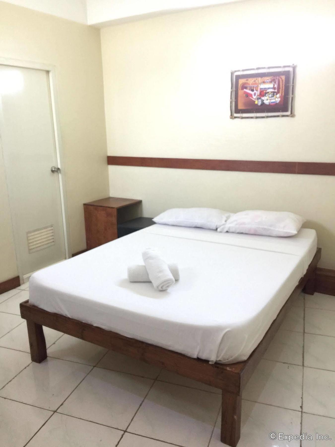 Qm Pension House Tagbilaran City Kültér fotó