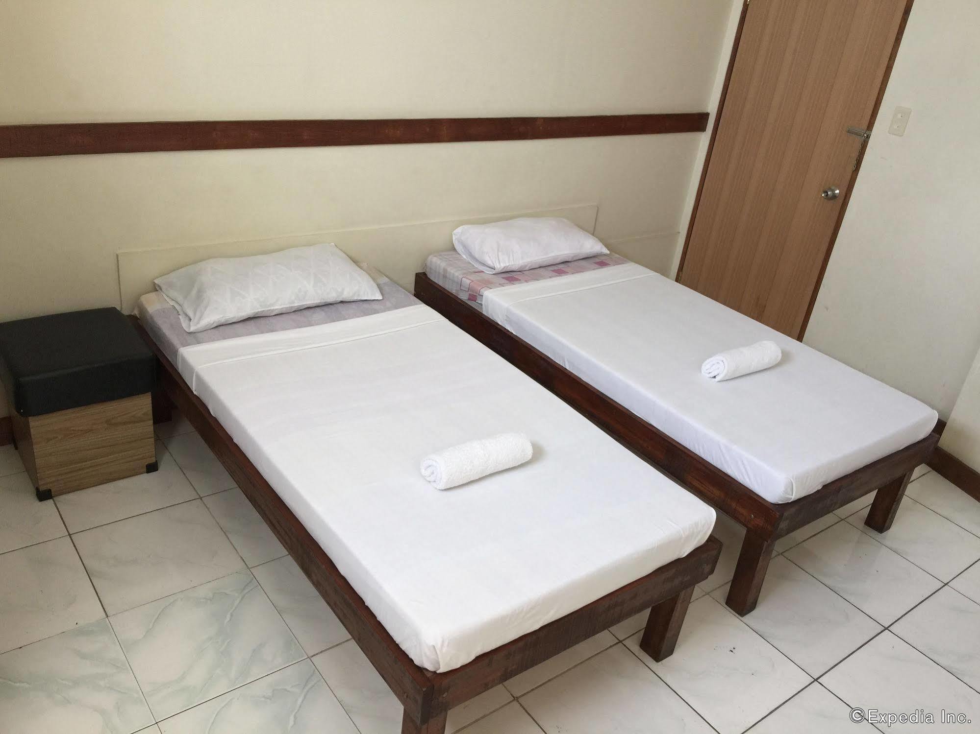 Qm Pension House Tagbilaran City Kültér fotó